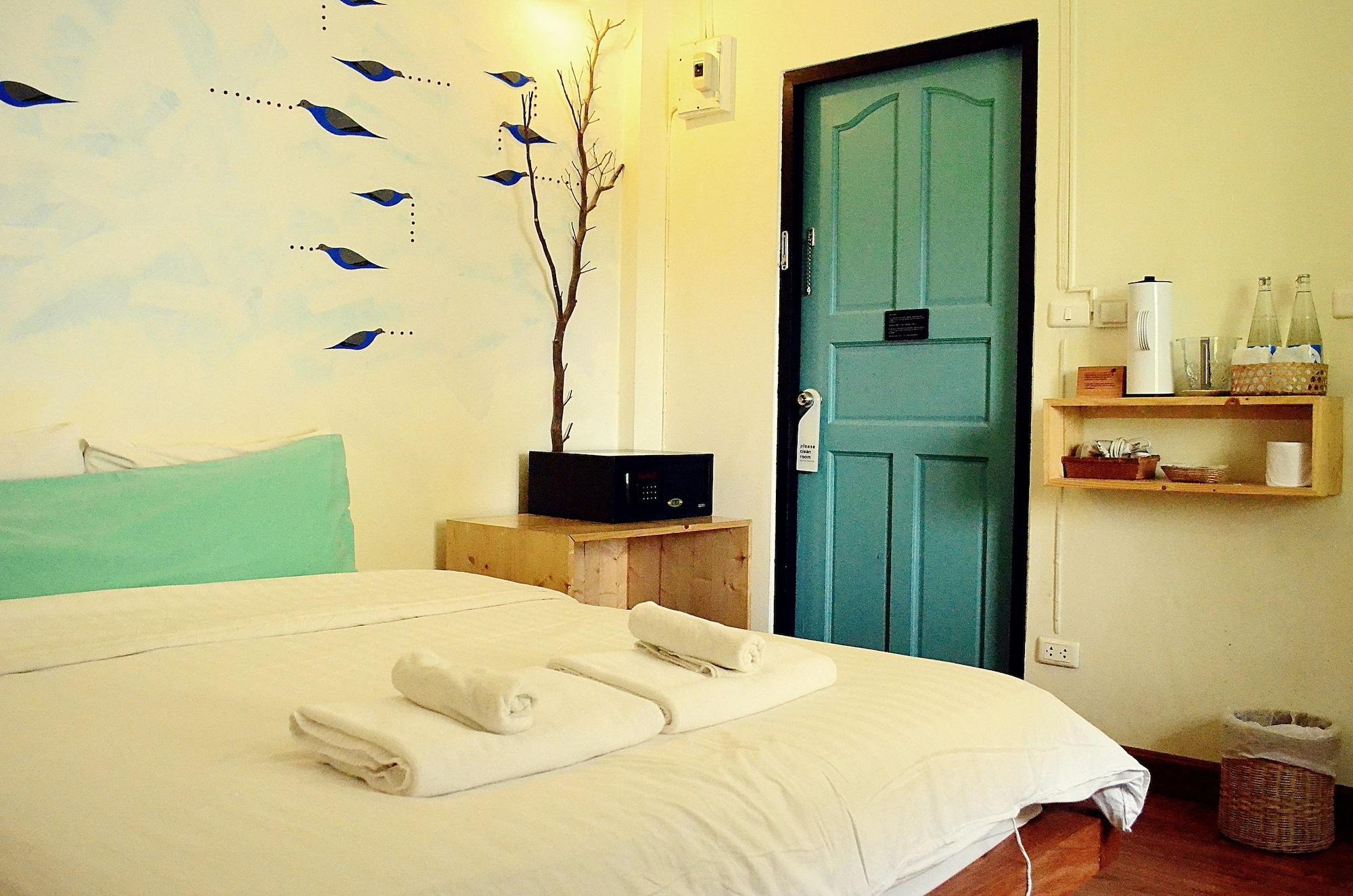 Early Bird Bed & Breakfast (Adults Only) Chiang Mai Exterior photo